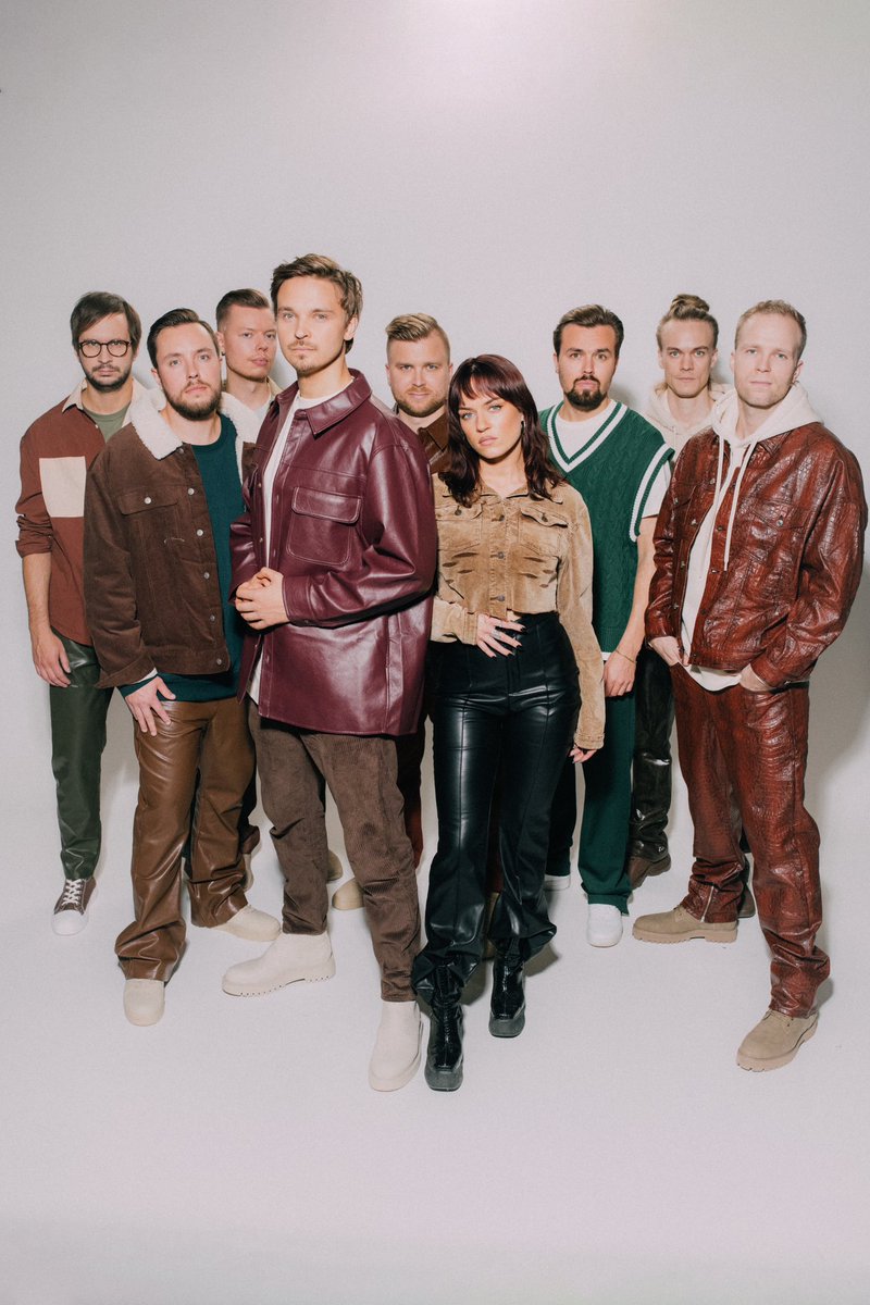 Julkaisemme uutta musiikkia perjantaina. Biisin nimi on Sen pituinen se.

T. Koirat &amp; Kiki 💔

#roopesalminenjakoirat #kiki #senpituinense <a href="/KaikuEnt/">Kaiku Entertainment</a> <a href="/LiveNationFI/">Live Nation Finland</a>