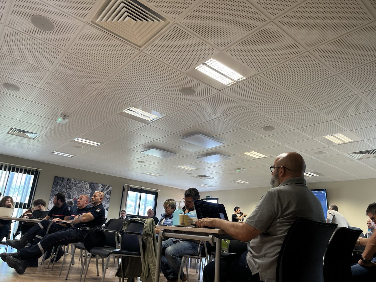 Nice to be there, invited to meet this demo <a href="/SAFERS_H2020/">SAFERS</a> with responders from France Spain Greece and Croatia 
Present to prepare the project I see its realization for this demo in real time 👍