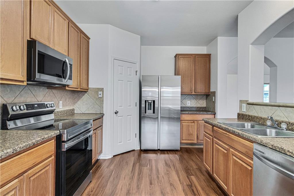 Realtor_512's tweet photo. Completely remodeled home for sale in Elgin Texas must see beautiful 28 minutes from downtown Austin. https://t.co/hebDmvvuUJ https://t.co/paqmsx5apI