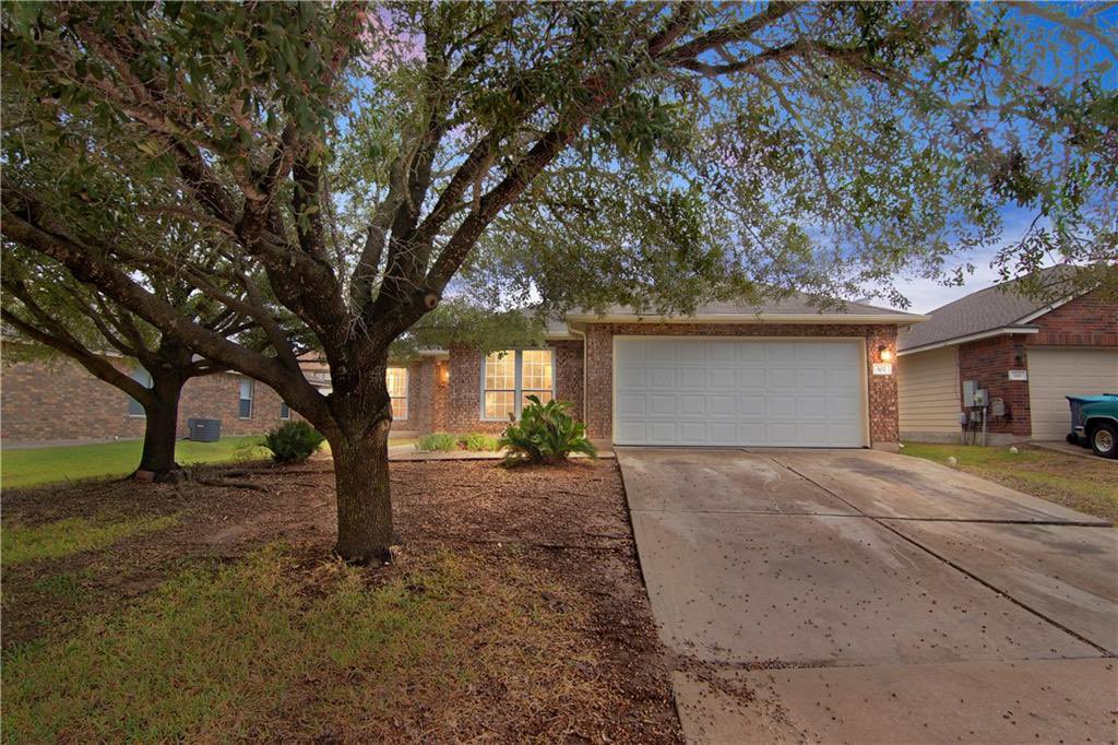 Realtor_512's tweet photo. Completely remodeled home for sale in Elgin Texas must see beautiful 28 minutes from downtown Austin. https://t.co/hebDmvvuUJ https://t.co/paqmsx5apI