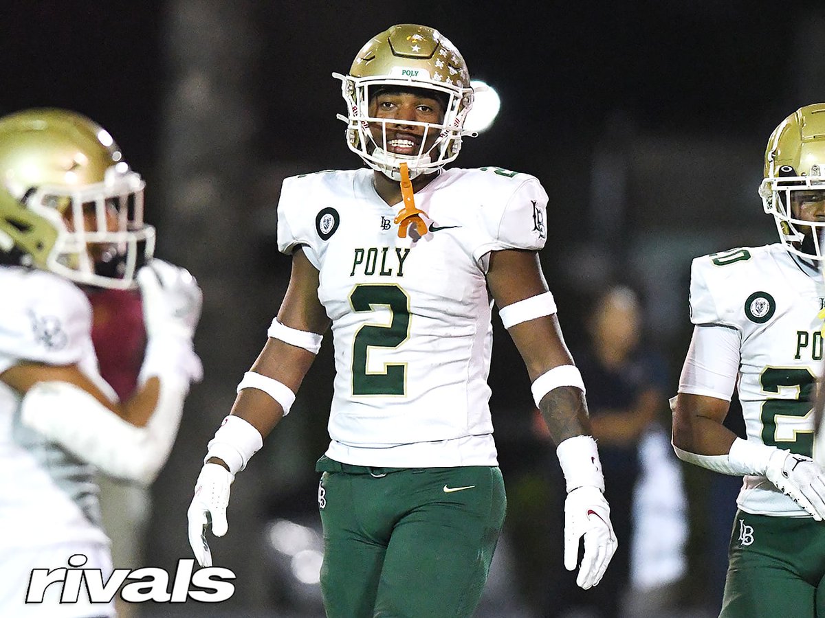USC remains a serious contender for 2024 four-star LB Dylan Williams from Long Beach (Calif.) Poly but he wants to see many others as well. 'Schools were backing off.' More here: n.rivals.com/news/usc-remai…