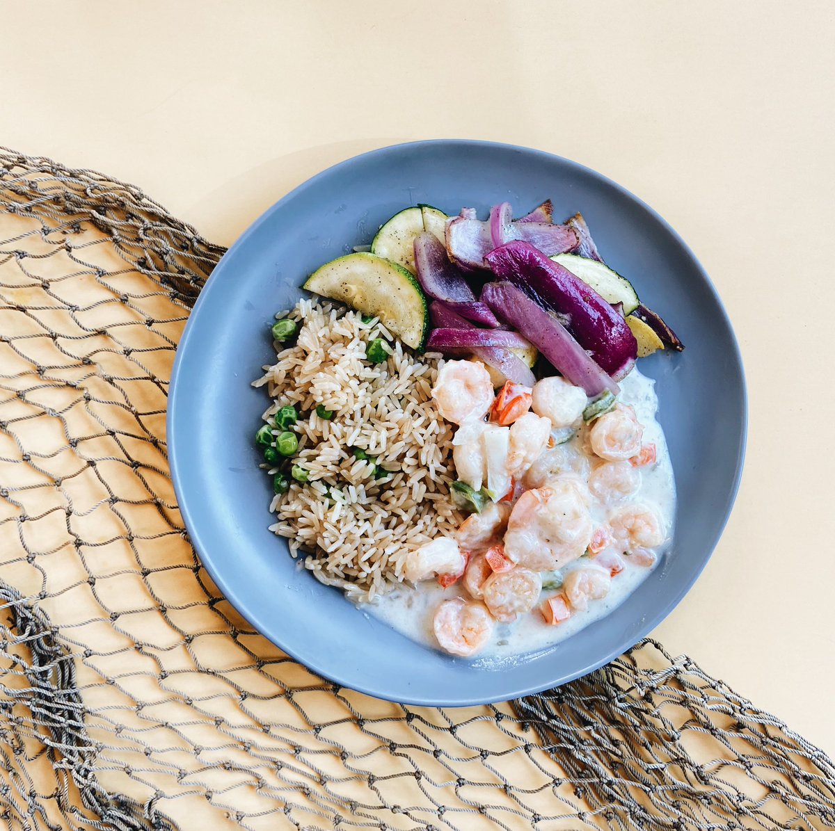 ATUeats's tweet photo. Can’t believe what I’m sea-ing! It’s National Seafood Month!🍤🌊

Did you know that sustainable seafood is the most environmentally efficient source of protein on the planet?!
// Join us in Chambers dining hall for lunch TODAY to celebrate!
#HappyNationalSeafoodMonth 
#atueats https://t.co/t0eUQjRoW1