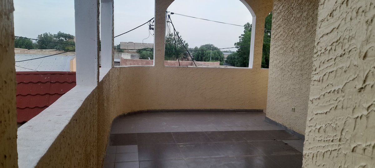 Poulaecommerce's tweet photo. ABENA N'DJAMENA 
Appartement  à  Louer 
Prix :180 000F par mois
Côté École les petits génies 
3 Chambres 
1 Salon 
2 Douches internes 
1 Cuisine 
1 Balcon 
Tél:+23566938240
WhatsApp :+23593469905
#poulaecommerce 
https://t.co/UretbDwKsU https://t.co/MWvoKtL8Me