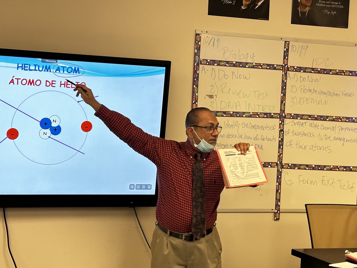 CMwapea's tweet photo. Dr. Abid modeling a Chemistry lesson to EB students complete with visuals, signage, and translated slides ⁦@scarboroughHTX⁩ @csmith4_smith ⁦@HISD_Curric⁩ ⁦@lilly_rincon⁩ ⁦@ladykrc⁩ ⁦@MsDeanCrawford⁩ ⁦@HISDHighSchools⁩ ⁦@TeamHISD⁩ ⁦ https://t.co/1p47JHg5Zz