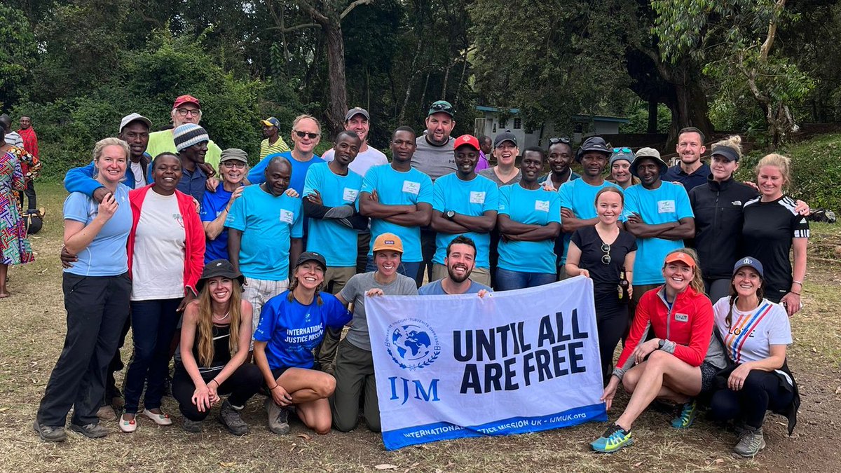 IJMUK's tweet photo. We're in awe of the IJM #ClimbforFreedom team. 
Their tenacity. 
Their resilience. 
Their joy - even when oxygen, energy and temperatures 🌡️ were low! 

Thank you! 🙌🏾 Support them here: https://t.co/SAgjEpuwz3 https://t.co/wbXBcnv93o