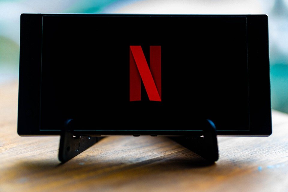 cmsgames's tweet photo. Streaming giant Netflix has shared its financial report for the third quarter of 2022, in which he talked about unexpected success. For example, the number of paid service subscribers increased by 2.4 million over this period, although the company predicted 1 million. https://t.co/03PIM0qYyb