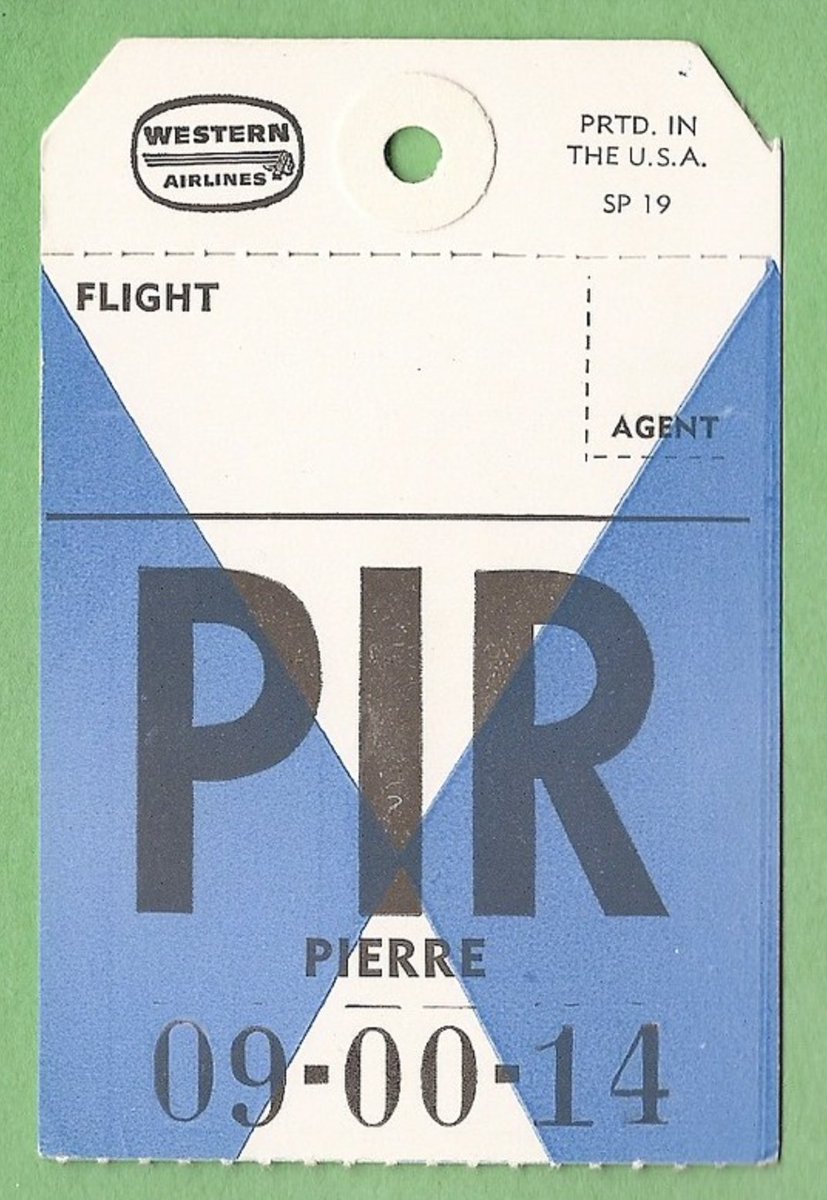 Vintage luggage tags are important historical design artifacts. The typography on these things makes them essential study material for every designer.

A massive collection of them here: flickr.com/photos/mr38/al…