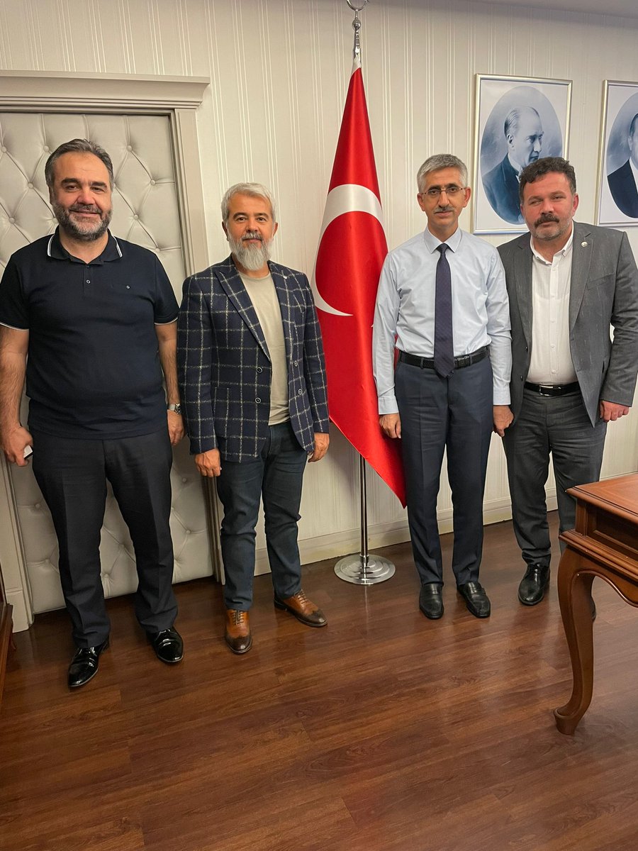 Milli Eğitim Bakan Yardımcımız Sayın Nazif Yılmaz'ı Genel Başkan Yardımcımız Sayın Atilla Olçum ile ziyaret edip hoş sohbetlerine muhatap olduk. Sayın Bakanımıza misafirperverliklerinden dolayı teşekkür ediyor saygılar sunuyoruz.
<a href="/AtillaOLCUM/">Atilla OLÇUM</a>
<a href="/AhmetDonmez_18/">Ahmet DÖNMEZ</a>