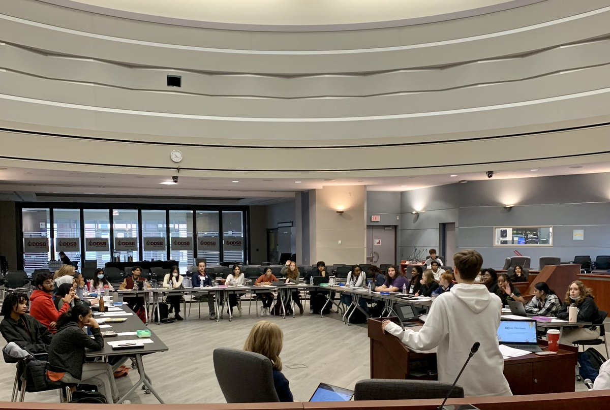 DDSBSchools's tweet photo. Today at the Student Senate Symposium, Student Trustees Gwen, Lauren, and Ben led open discussion about well-being and equity, and planned for a successful school year with student leaders from across DDSB.
#DDSBEngagement #DDSBEquity #DDSBWellBeing https://t.co/71tJTsjJBK