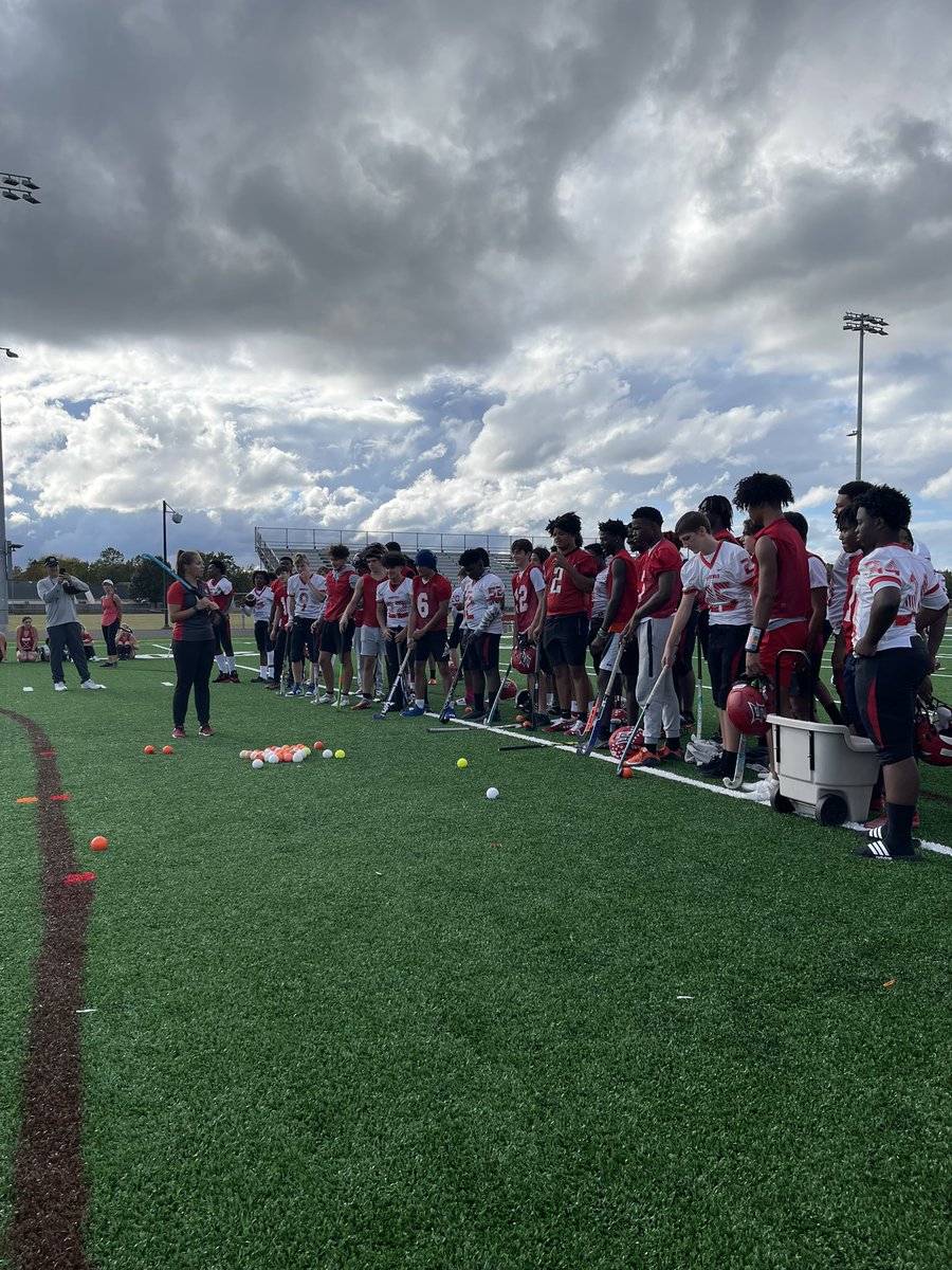 VBSalemFootball's tweet photo. Our guys figured out quick that it’s not easy to score a goal in field hockey! Thank you for this humbling experience and support our field hockey team today for their senior night!! 👹🏈🏑 https://t.co/QLe0pfwZix