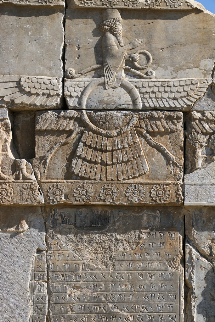 NovosTemplari's tweet photo. The Paris meridian runs to Fort Mardyck Dunkirk. Mardyck = Marduk. His name has changed a lot in history. Why did they wear a templar cross? Why the winged disc ( circle )? Rhedae means chariots. What are the chariots of the God's? #secretknowledge #wingeddisc #rhedae #chariots https://t.co/oEHzEwhuWE