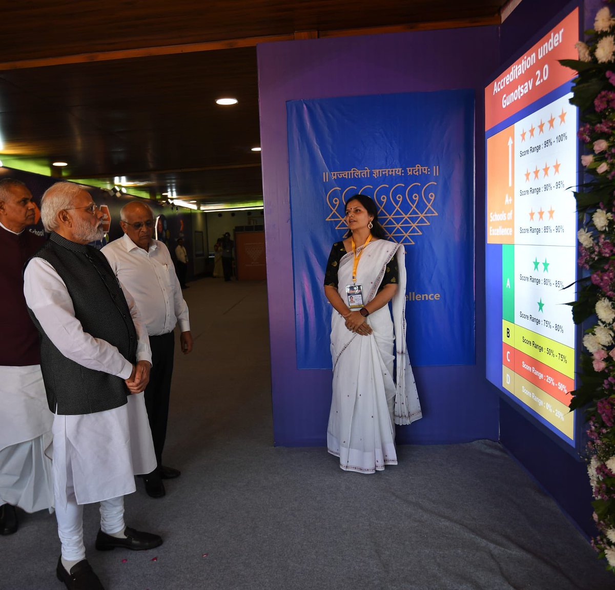 Aruna_DK's tweet photo. From #BetiBachaoBetiPadhao to #ParikshaPeCharcha, Hon'ble PM Shri @narendramodi Ji has always put efforts to encourage the youth towards education.
Sharing some glimpses of his interaction with #NewIndia's youth during the inauguration ceremony of Mission #SchoolsOfExcellence. https://t.co/43jBqEwHec