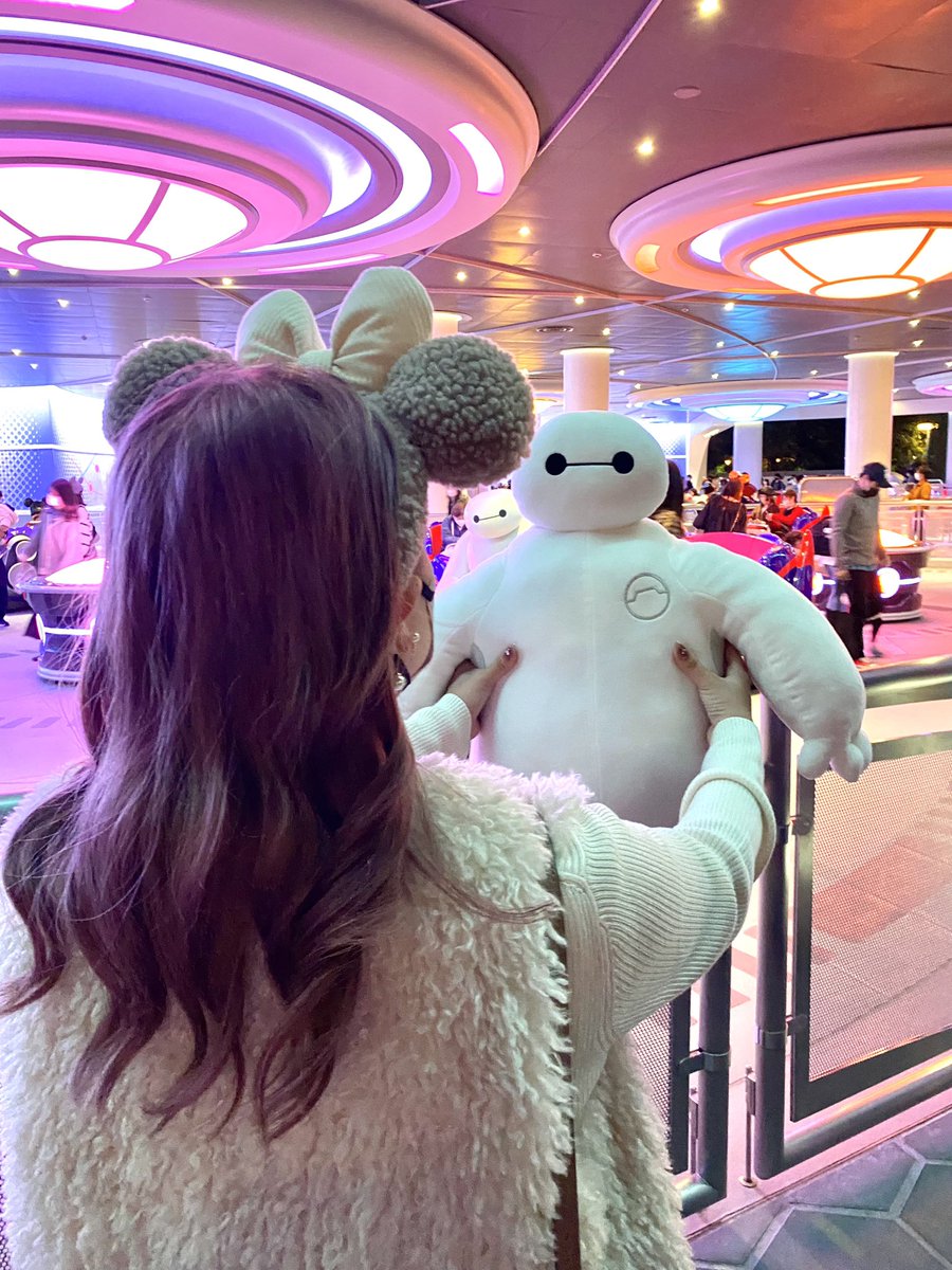 Disney__362's tweet photo. ベイマックスのハッピーライド🤍💭
2時間ぶっ通し踊り尽くしたら酸欠なりかけたけど楽しかった‼

#Disney #ディズニー #ディズニー好きな人と繋がりたい https://t.co/hHtNucG6v5