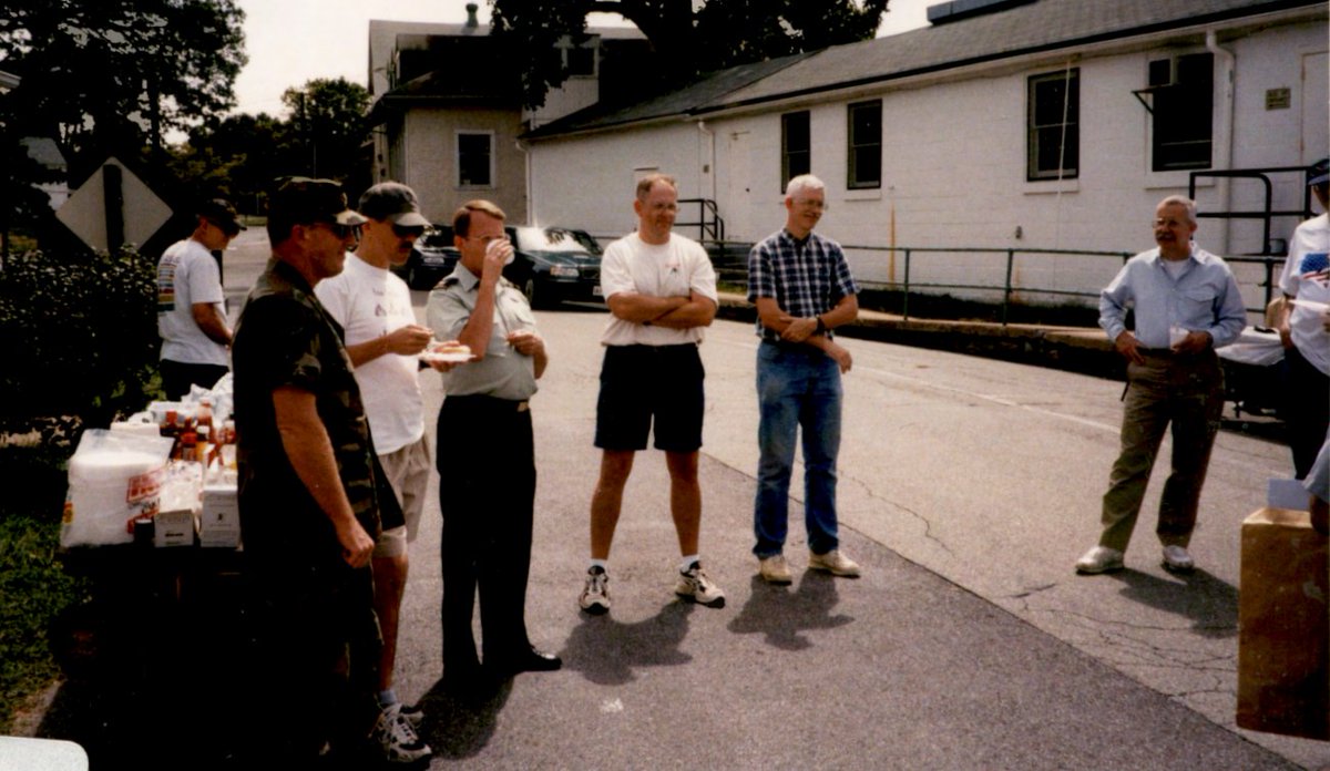 afpmb's tweet photo. Armed Forces Pest Management Board Staff Picnic - September 1999.  Can you pick out your favorite entomologist? #afpmb #militaryentomology https://t.co/x2YbfZfYpD