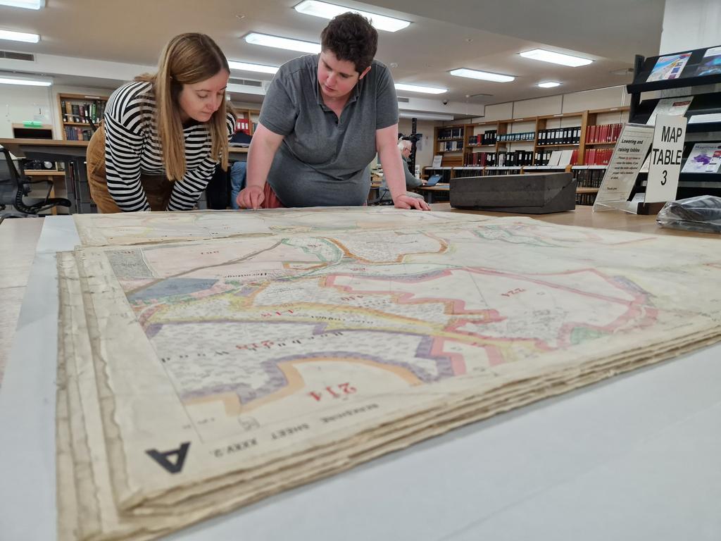 cornish_jack's tweet photo. The @RamblersGB Paths team at The National Archives today. 😃 https://t.co/rtXjT993Xb