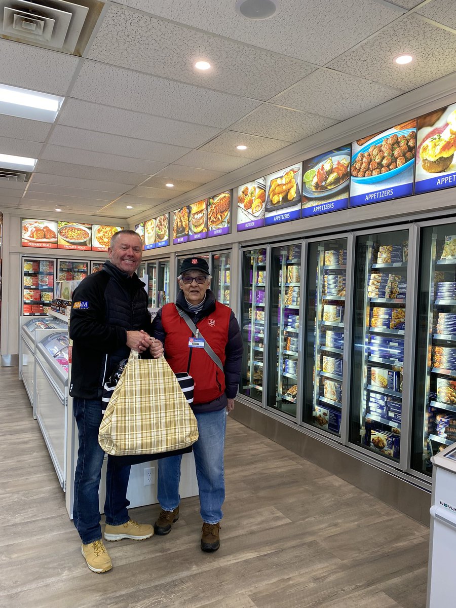 glennmill67's tweet photo. M&amp;M Foodmarket is a strong supporter of community based programs, so we have teamed up with our local Salvation Army food bank to bring much needed support! A BIG shout out to our wonderful customers for their support! https://t.co/FSwpOho2wN
