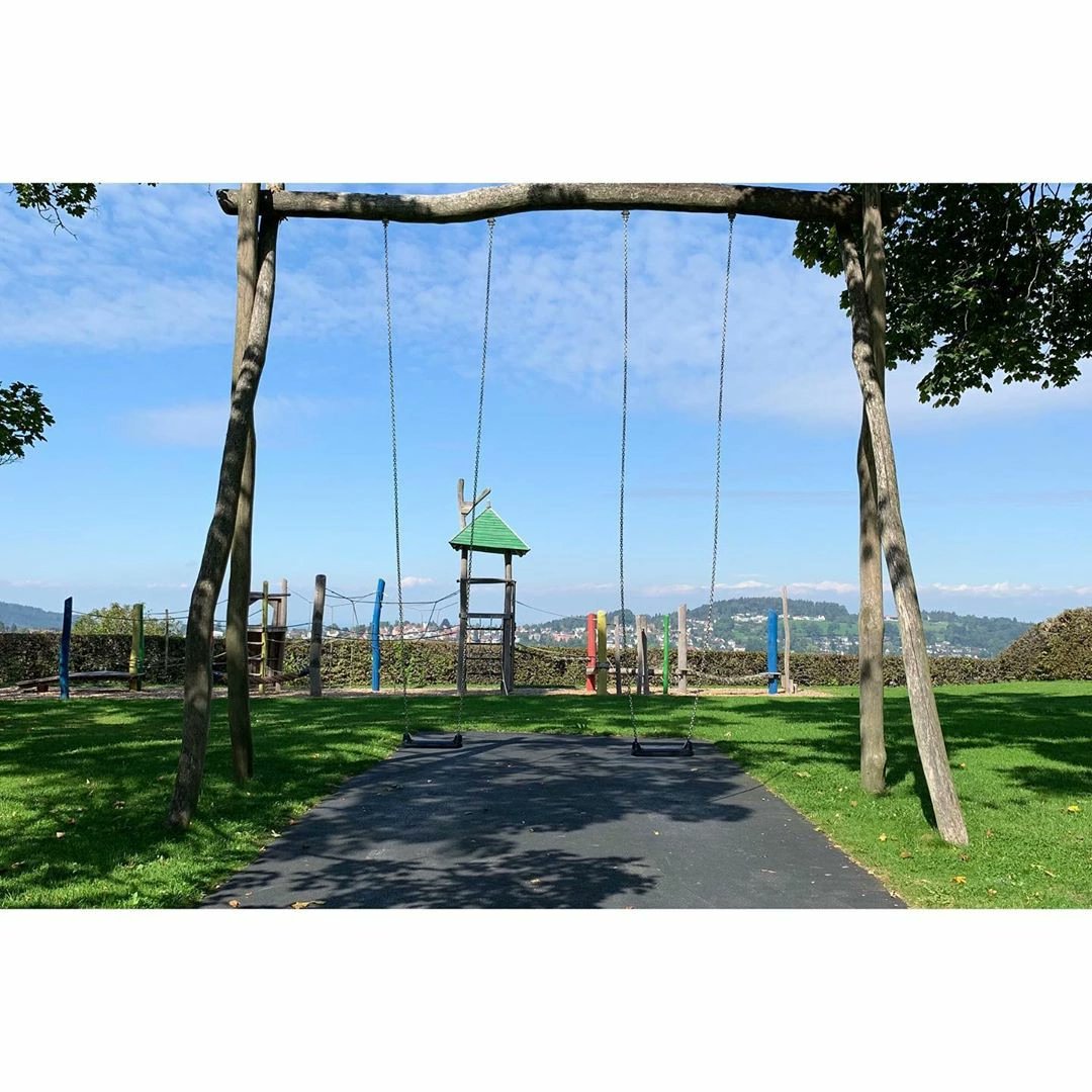 heartvhs's tweet image. Y mientras me fui de paseito me puse a pensar en @kensh1nsite y en su #𝕂ensh1nㅡcb que tan ansiosa me tenían y es que #LevelU𝚙🍹 me dejó volando #acrossthᥱ彩虹... Y de lo pegadiza que es la andaba cantando y unos niños me quedaron viendo.

𝕪ellow ˖࣪ ᭡ 𝚑eart -- #𝐈vette ! ♡