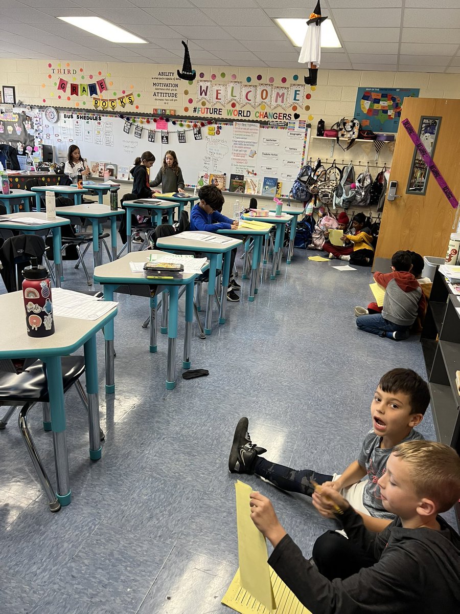 lazaridis3rd's tweet photo. Happiness is watching excited authors in action! Helping each other by offering writing tips #writersworkshop #smallmoments #authorshelpingauthors @EDifiglia @BethpageUFSD @LMReadWrite https://t.co/BpHTz2EbZv