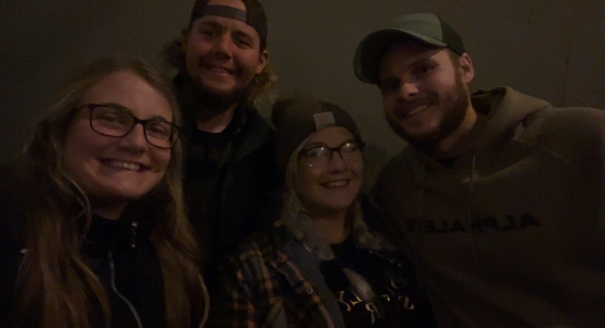 abbey_dakin's tweet photo. I love my kids. I love my man. I love my niece. I love my family. I love my friends. I love my classmates. I love my job. I just love my life lately 😭❤️ https://t.co/4sKcuXyofC