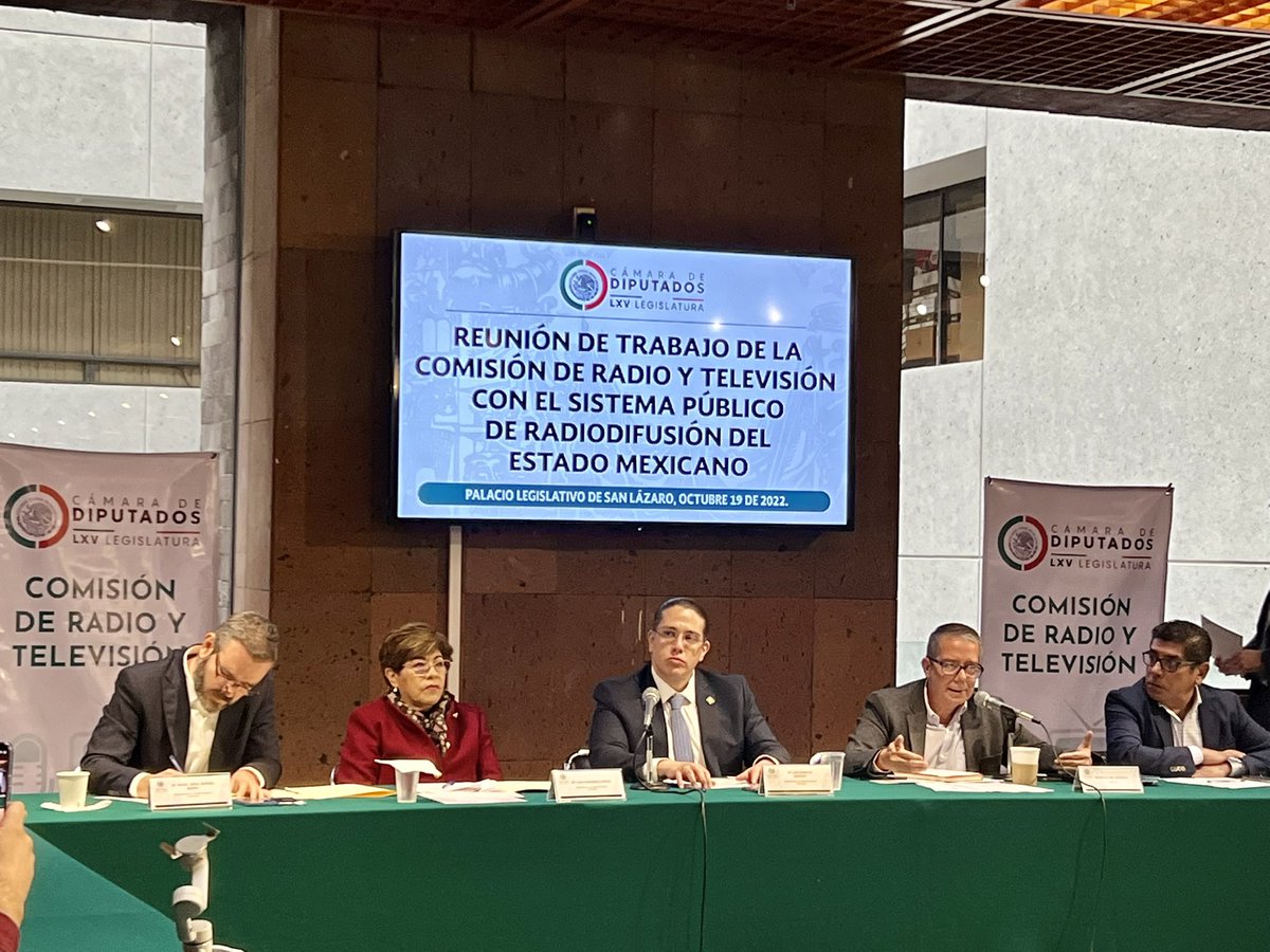 📺 Hoy los integrantes de la <a href="/Com_Radio_TV/">Comisión de Radio y Televisión</a> tenemos una Reunión de Trabajo con el <a href="/SPRMexico/">SPR México</a> y su titular <a href="/jenarovillamil/">Jenaro Villamil</a>, de cara al presupuesto 2023 📻 
Síguela 👉🏼 youtu.be/GQJlfBIg88o
