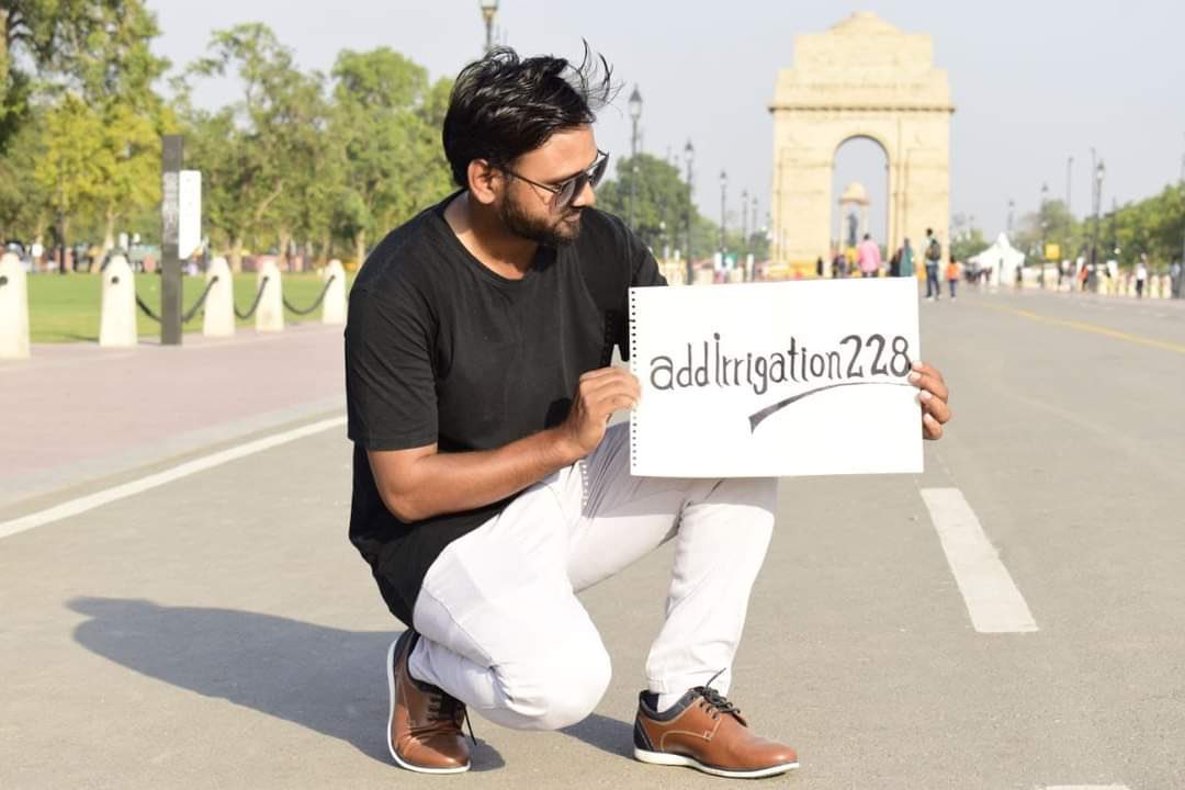 amitonlyandonly's tweet photo. जब सुनने वाले थोड़ा ऊँचा सुनते हो तो आवाज़ ऊँची करनी पड़ती है #addirrigation228post #addirrigation https://t.co/LU0caqPhWv