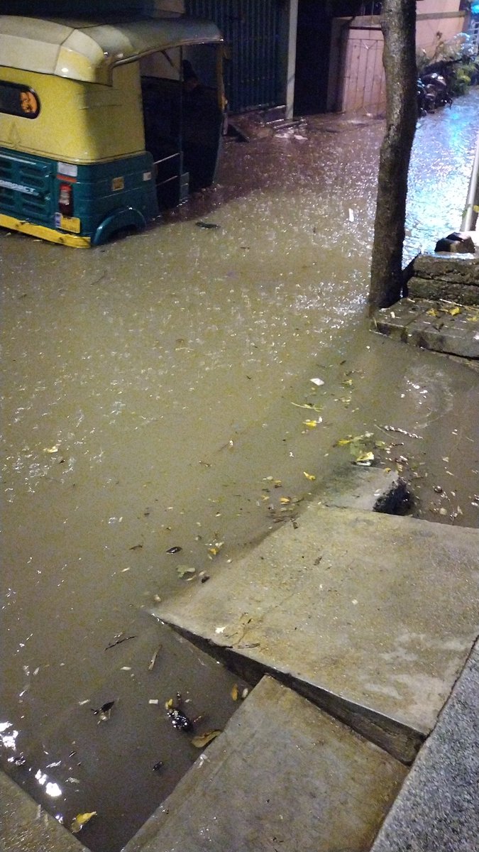 surajskb17's tweet photo. @CMofKarnataka @BJP4Karnataka @MoHFW_INDIA @chairmanbwssb @BBMPCOMM @BbmpEast so much of water logging everytime there's heavy rain. PPL houses flooded n no action ever. Is this how we receive facilities against tax paid? https://t.co/kjDog8hWOV