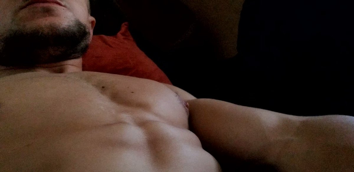 Str_Gainz's tweet photo. #muscles #abs #sixpack #shredded #stud #muscleworship #strong #pecs #muscular #fit #body #bwc #solomale #flex #flexing #bodybuilding #fitness #model #physique #aesthetics #zyzz #biceps #alpha #gym #findom #onlyfans #usa #cumtribute #frotabs https://t.co/jLc9JYPymX