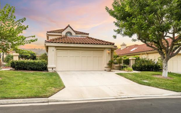 eLoanRealty's tweet photo. House For Sale! ! !

Gorgeous, hidden, gated neighborhood with stunning golf course &amp; mountain views! Just walking to the front door you feel the peacefulness with the lovely, custom water feature.

Location: Vista, CA 92084
Listing Price: $869,000 https://t.co/US7oRpx2bu