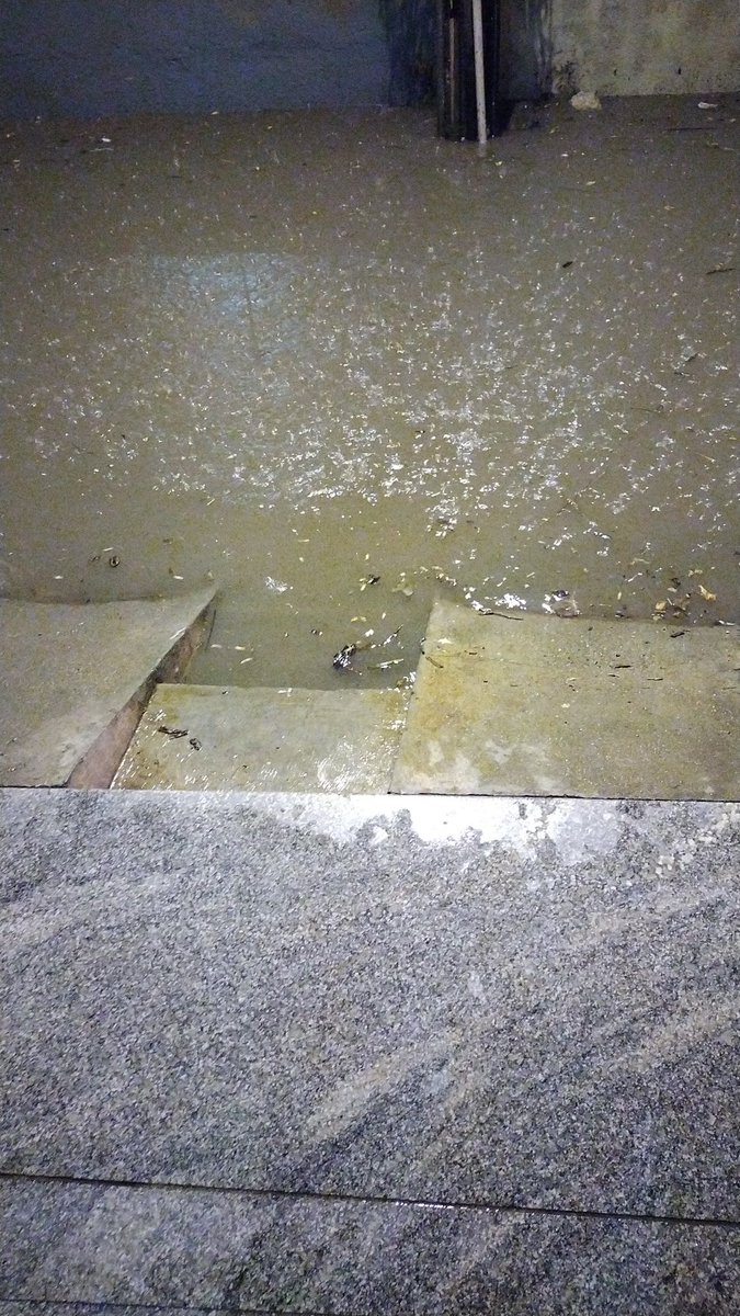 surajskb17's tweet photo. @CMofKarnataka @BJP4Karnataka @MoHFW_INDIA @chairmanbwssb @BBMPCOMM @BbmpEast so much of water logging everytime there's heavy rain. PPL houses flooded n no action ever. Is this how we receive facilities against tax paid? https://t.co/kjDog8hWOV