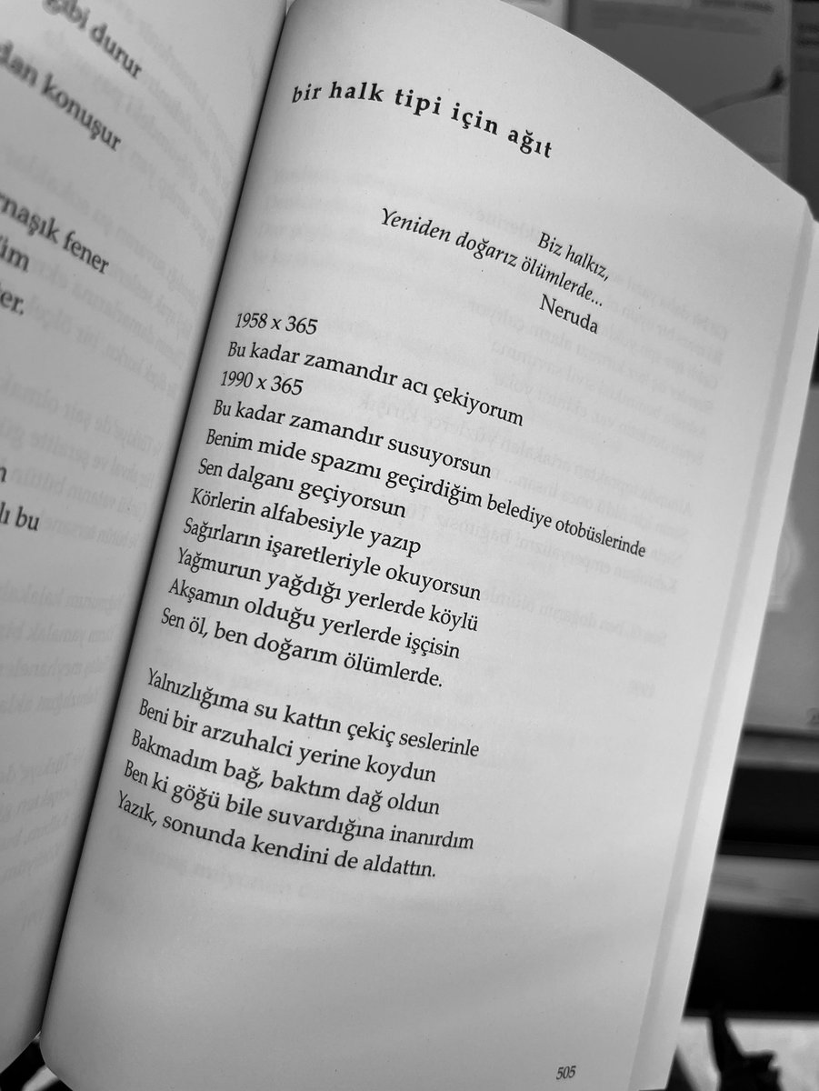 … Yağmurun yağdığı yerlerde köylü Akşamın olduğu yerlerde işçisin … |Ahmet Erhan, Bir Halk Tipi İçin Ağıt.