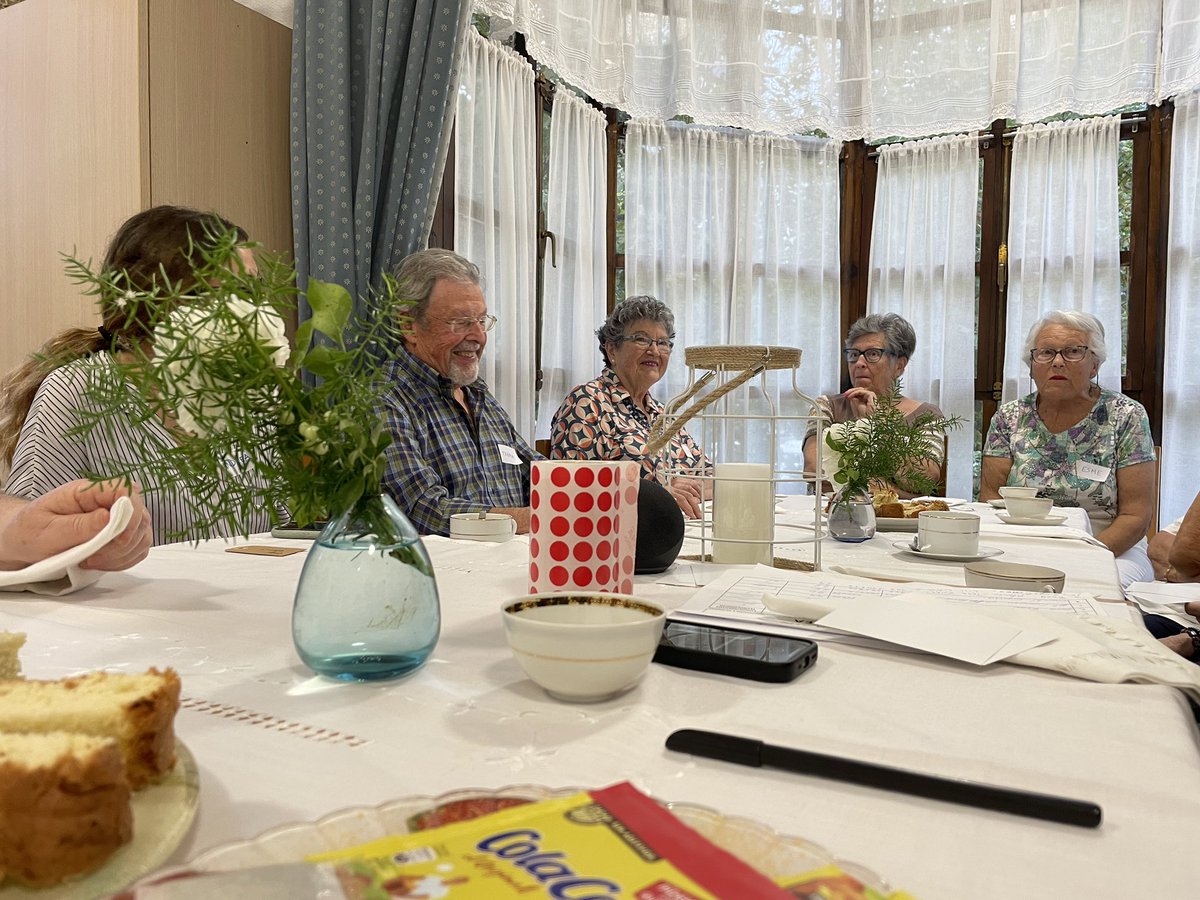DSSLagunkoia's tweet photo. Seguimos explorando, ahora en #Guardaplata #Bidebieta.
#CaféConAlexa
#EquidadDigital 
#OnKIDE
#ServicioMunicipalApoyoAAPPMM
@grupo_ssi 
@APTEStecsocial @Apitropik https://t.co/HUvtO3Kqtq