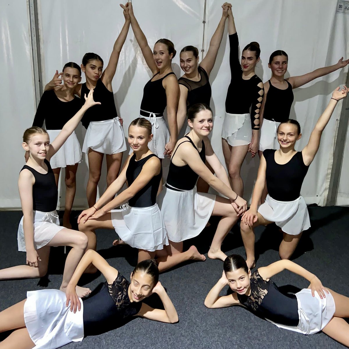 gymnasticsRGA's tweet photo. 🤩 Our lovely Display Team at the London Festival of Gymnastics on the weekend 🤸‍♂️🌟 Learn more about us https://t.co/WfP4r0LYpM
#richmondgymnastics #gymnastics #londongymnastics #londonfestivalofgymnastics #brentwoodcentre https://t.co/eOjaPbHPBF