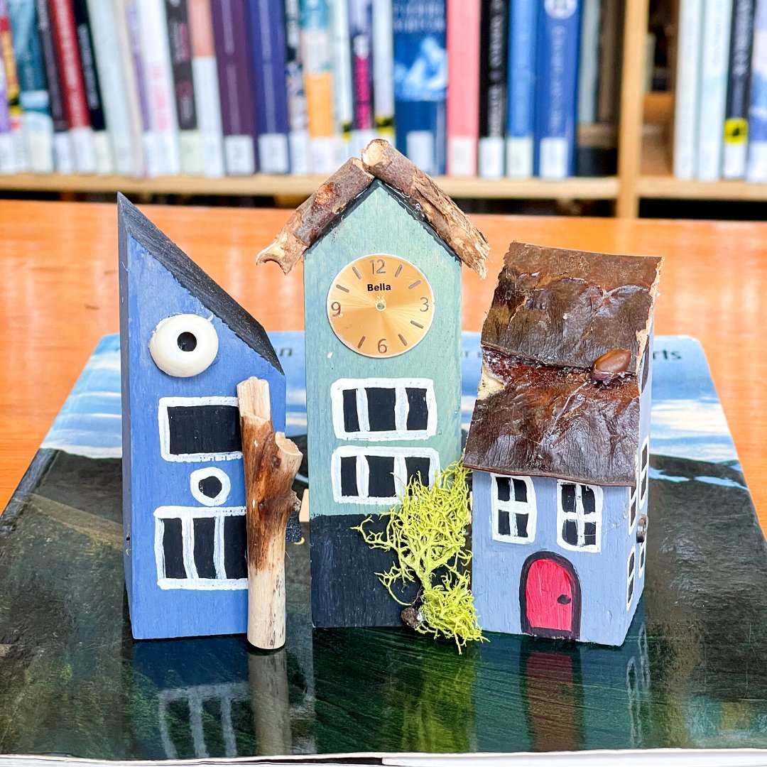 brantlibrary's tweet image. Register for supplies and create Mini Houses!

Registration is open at ow.ly/MQmj50LfFGO.

Supply kits are limited and free to those who register. All are welcome to watch Kelly's DIY video at brantlibrary.ca/youtube on Wed, Oct 26 at 9 AM.

#BrantLibrary #BrantArt