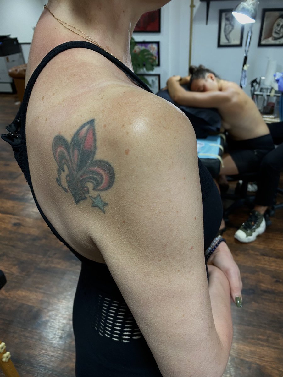 cot_tattoo's tweet photo. magic overlap for california girl
#bali #baliisland #islandofthegods #balilife #islandstyle #highvibebeliving #balitattoocultere #tattoolife #tattoofamily #tattooland #realism #realismtattoo #balipiercing #seminyak #ubud #canggu #thenewekuta #jakarta #indonesian https://t.co/jOExLV20Af