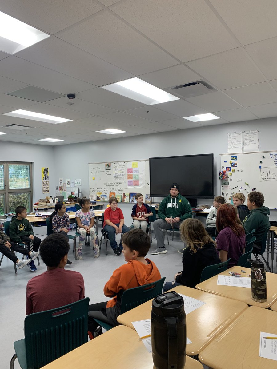 R.I.S.E. U.P. 🧱 The S is for Service! Thanks to the students at The Plains Elementary for letting OUr Bobcats read with them today! 📚