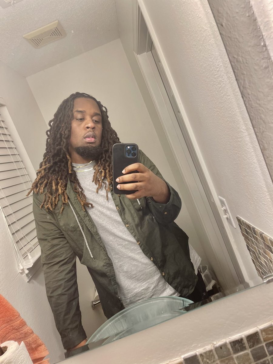 just_jamalhol's tweet photo. Just because https://t.co/P81kHAodzD