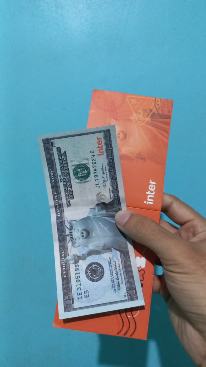 rrlls's tweet photo. Recebi meu dolar da sorte do banco @interbr já com minha Global Account a todo vapor , agora só espera meu kit chegar 😍😍😍 https://t.co/8T5OuoiuN7