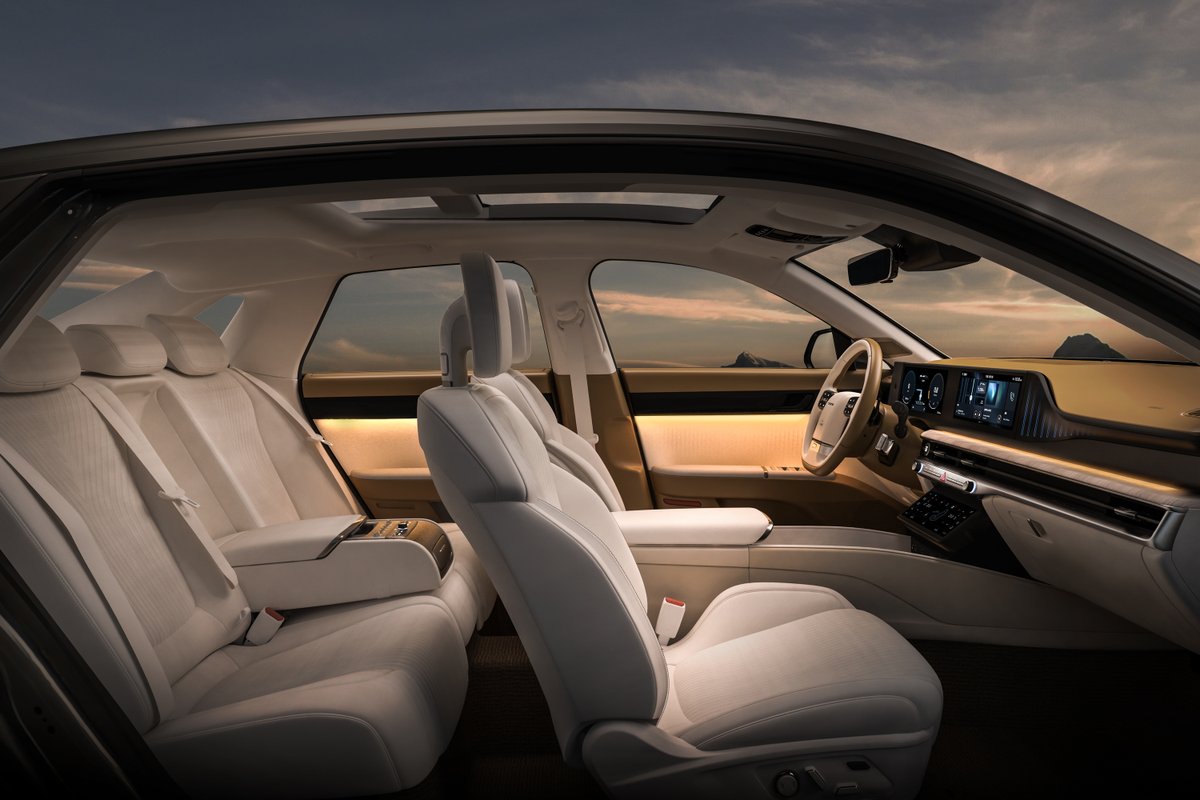 CNET Cars tweet media