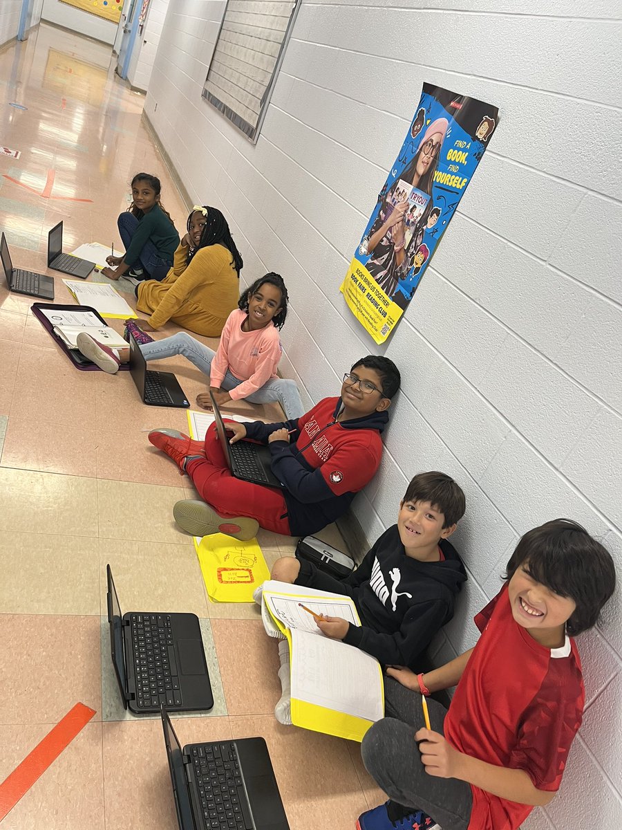 e_giovenco's tweet photo. Working hard on our Music Through the Decades assignment! Ss have had tons of fun researching music from different time periods. Stay tuned for the final product on Tuesday! @OLOP35 #PlanningTime #Music https://t.co/AIVO6G7cd5