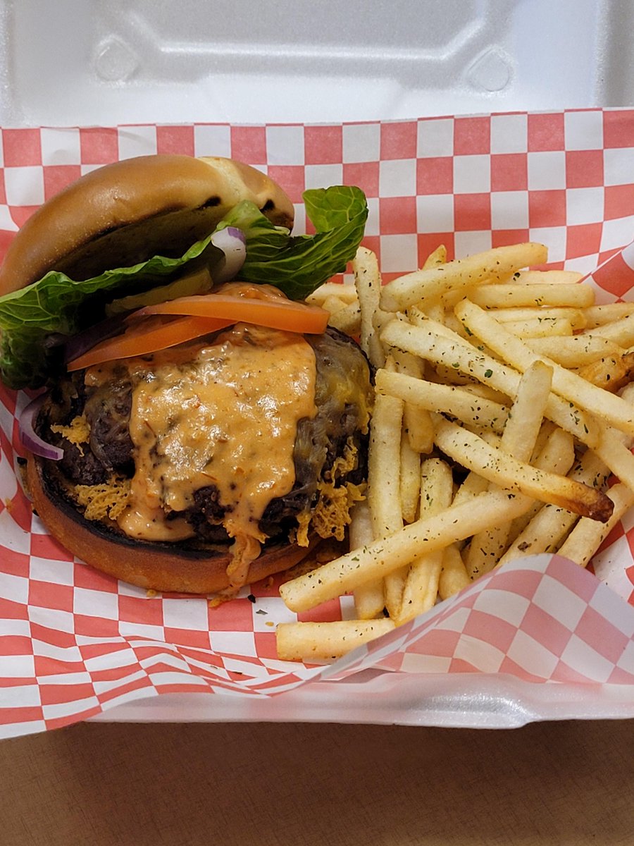 sheltonstate's tweet photo. It’s lunchtime! Visit the Shelton State Café to try the delicious Smash Burger and seasoned fries. The Café’ is also proudly serving Starbucks. Stop by today! https://t.co/5TGaSEHEPf