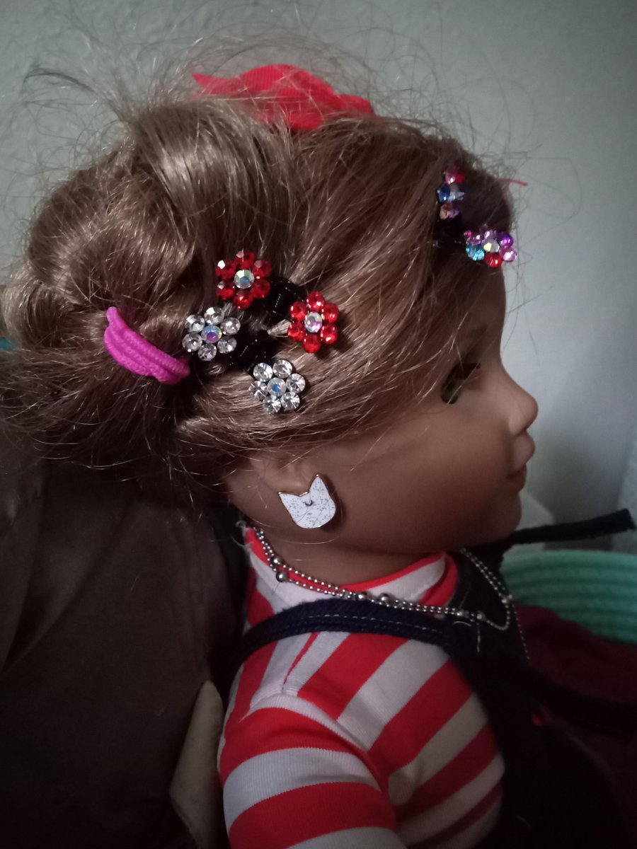 yuseifudo21's tweet photo. #americangirldoll #leaclark #dolltober #hellokitty https://t.co/FXdiUOVwrM