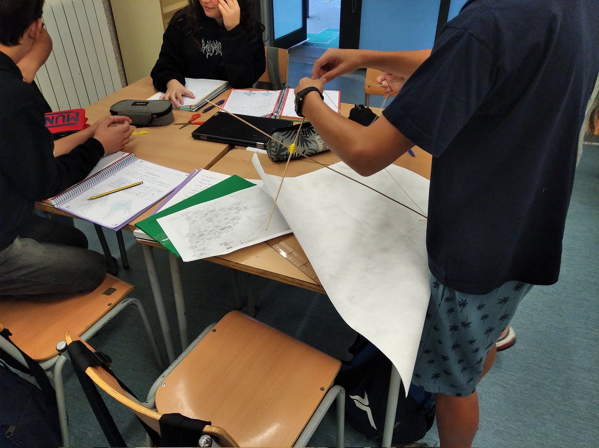 TorralboJosep's tweet photo. Acabem el projecte de 1r d'ESO ABP STEAM el procés tecnologic. Aprenentatge basat en projectes de caire manipulatiu i significatiu. @INS_Vilamajor @Make_and_Learn https://t.co/42mctCqPFp
