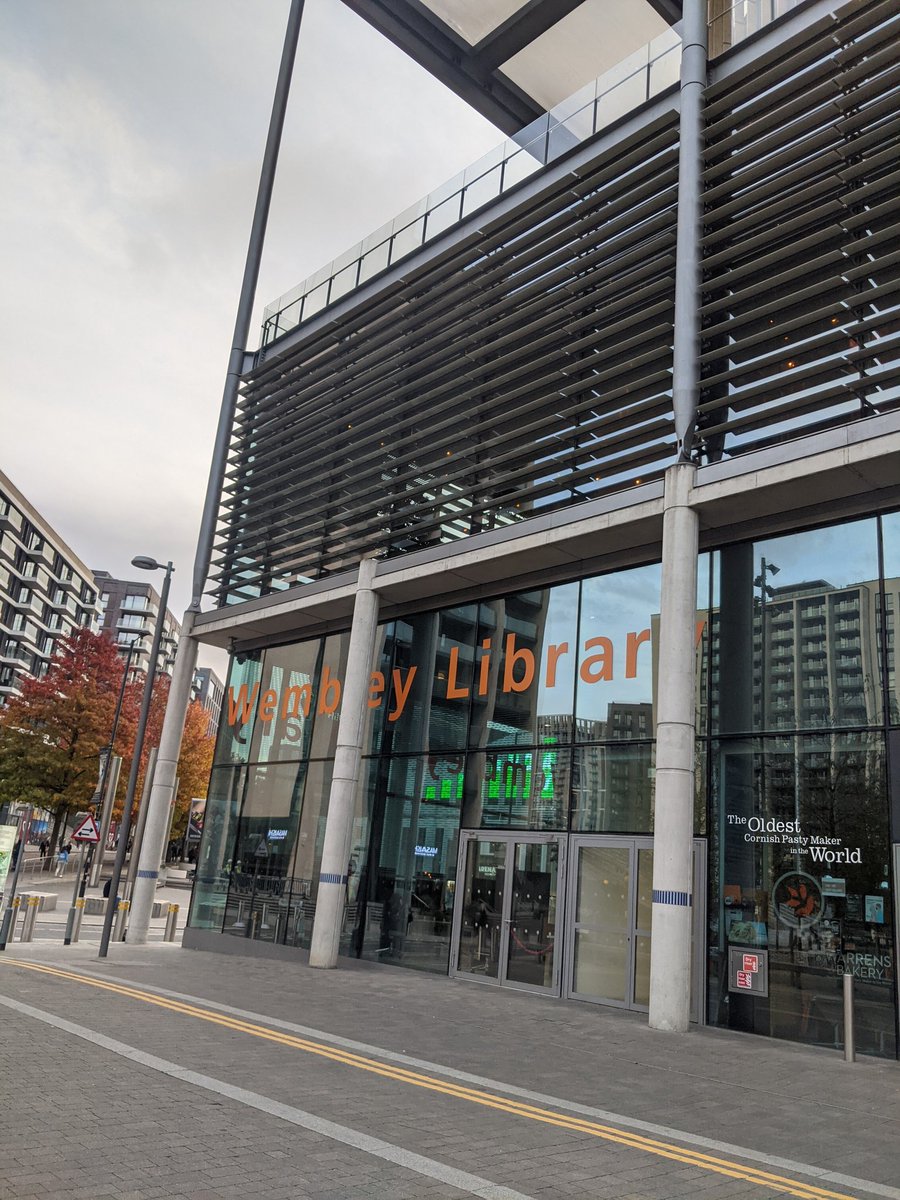 alba_writes's tweet image. #libraryreview 1