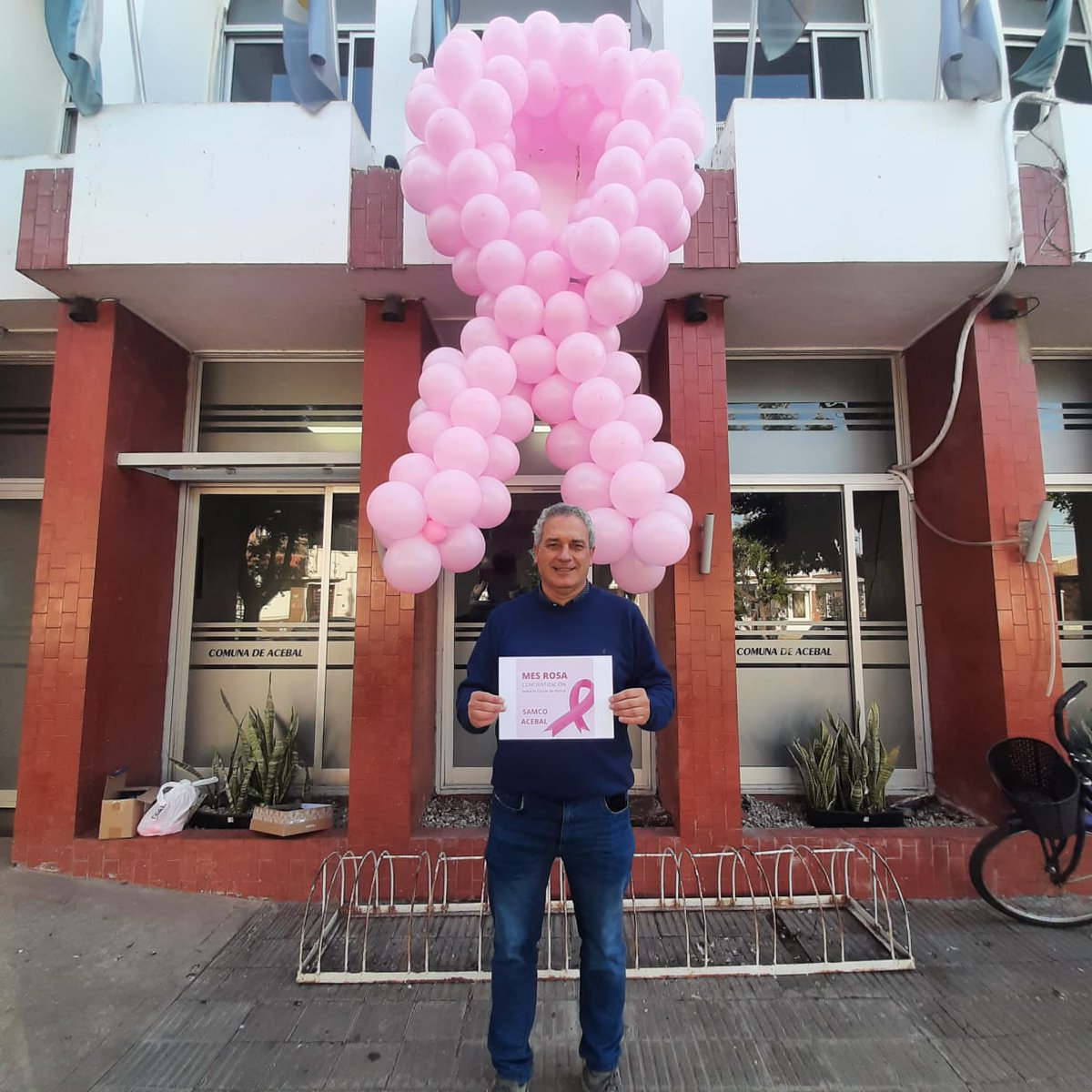 ComunaAcebal's tweet photo. El Pte. Comunal Daniel Siliano se sumó a la campaña del SAMCO por el Día Internacional de lucha  contra el  Cáncer de mama. La detección precoz es la piedra angular de la lucha contra este cáncer. https://t.co/Aaa9biWUx0