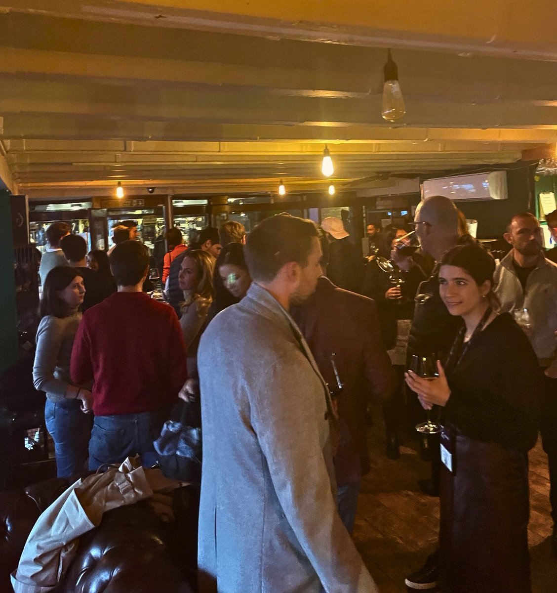 zerohashx's tweet photo. A big thank you goes out to everyone who came out to our happy hour with @usealloy in London for Fintechnexus!
#Merge2022 #London #crypto #fintechnexus https://t.co/Bm191QV8QF