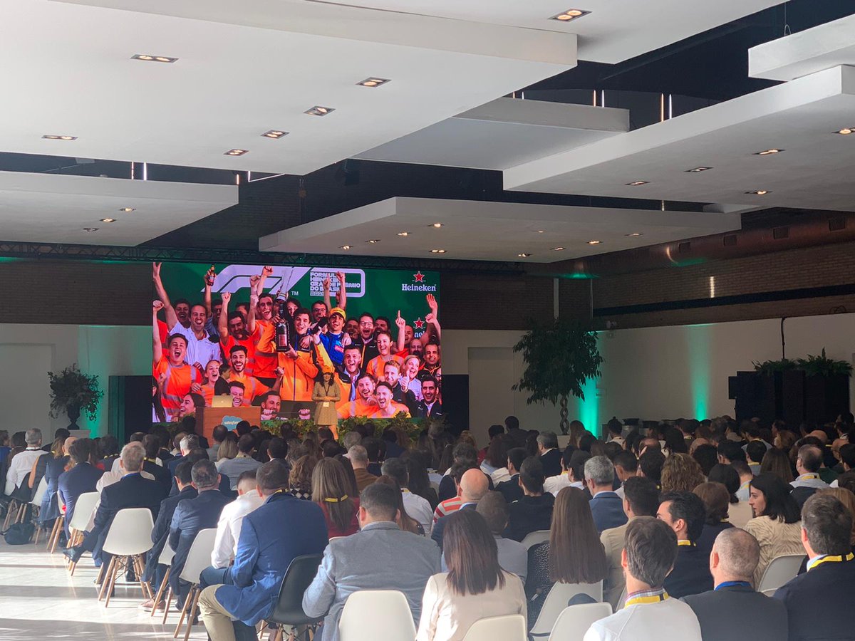 Ayer acompañamos a @Salesforce en su #InnovationDay, donde descubrimos las novedades y lanzamientos presentados recientemente por en el Dreamforce 2022 de San Francisco, como su paquete Customer 360, el CRM que une y conecta a las compañías enfocándose hacia el cliente.