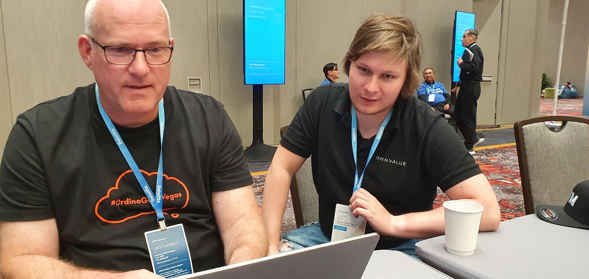 ivar_grimstad's tweet photo. Lukas providing expert @JavaScript expert support to @IvoNet working on the @JakartaEE Starter at @JavaOne #Hackergarten https://t.co/wAzMHvyPws