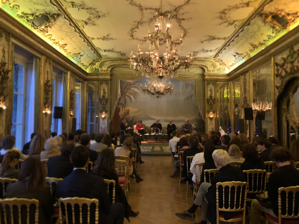 In occasione della #SLIM2022 l’Ambasciatrice D’Alessandro apre la tavola rotonda dedicata al teatro, agli scambi 🇮🇹🇫🇷 nel settore e alle nuove forme di comunicazione dello spettacolo dal vivo tra i giovani 🎭 #diplomaziaculturale