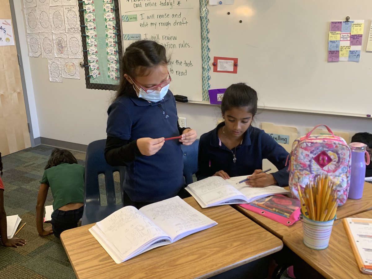 lav_gray's tweet photo. Peer editing at its finest! #cfbproud @CFBISD  @CFB_Literacy @Lindacesar2012  @LaVillitaElem @LAV4thGrade https://t.co/1ljnAsEfsA
