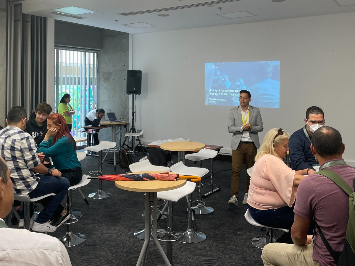 Letmino_ENG's tweet photo. #VirtualEduca Have you ever asked yourself why the sky is blue? Edward did in his session to show us the importance of continuous learning and how ODILO’s #UnlimitedLearning has had a positive impact on #STEAM teaching #OdiloUnlimited https://t.co/NxPL5uWjH9